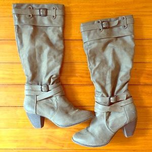 Gray Slouch Buckle Boots - Size 6.5